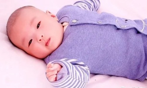 幼儿头上爱出汗-幼儿脑袋出汗怎么回事网幼儿头出汗多怎么办知识网站,分享幼儿头上易出汗啥事大全
